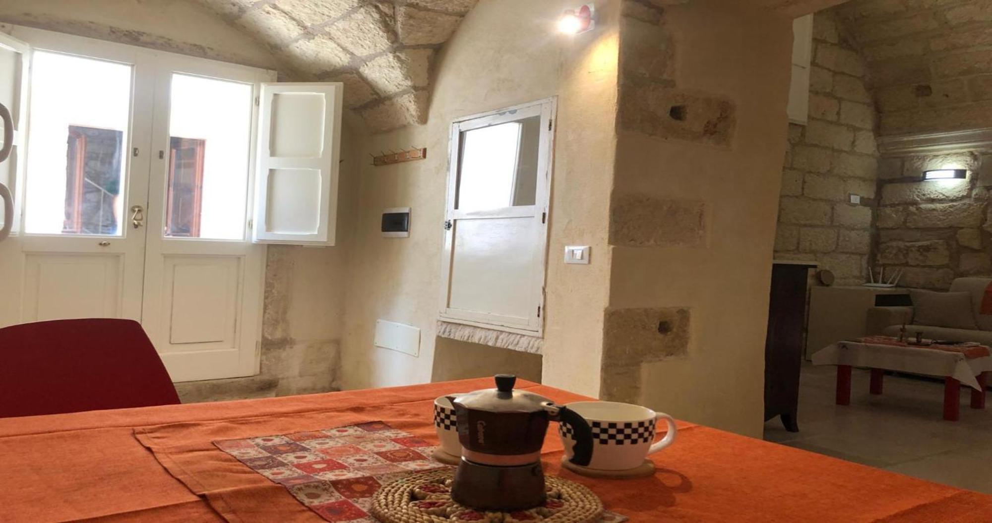 Odegos Monolocali Vico Sant'antonio Holiday home