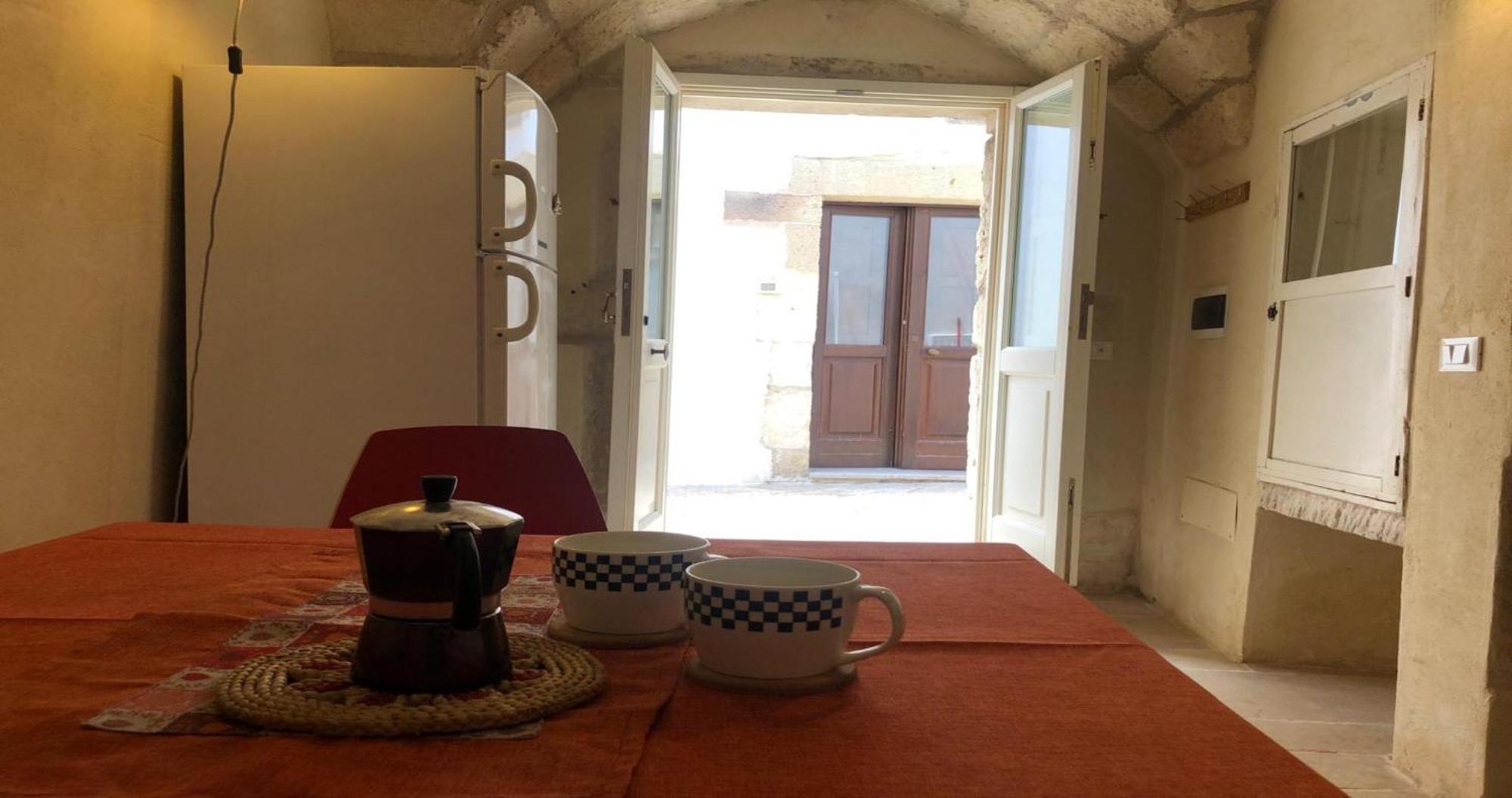 Odegos Monolocali Vico Sant'antonio Holiday home *