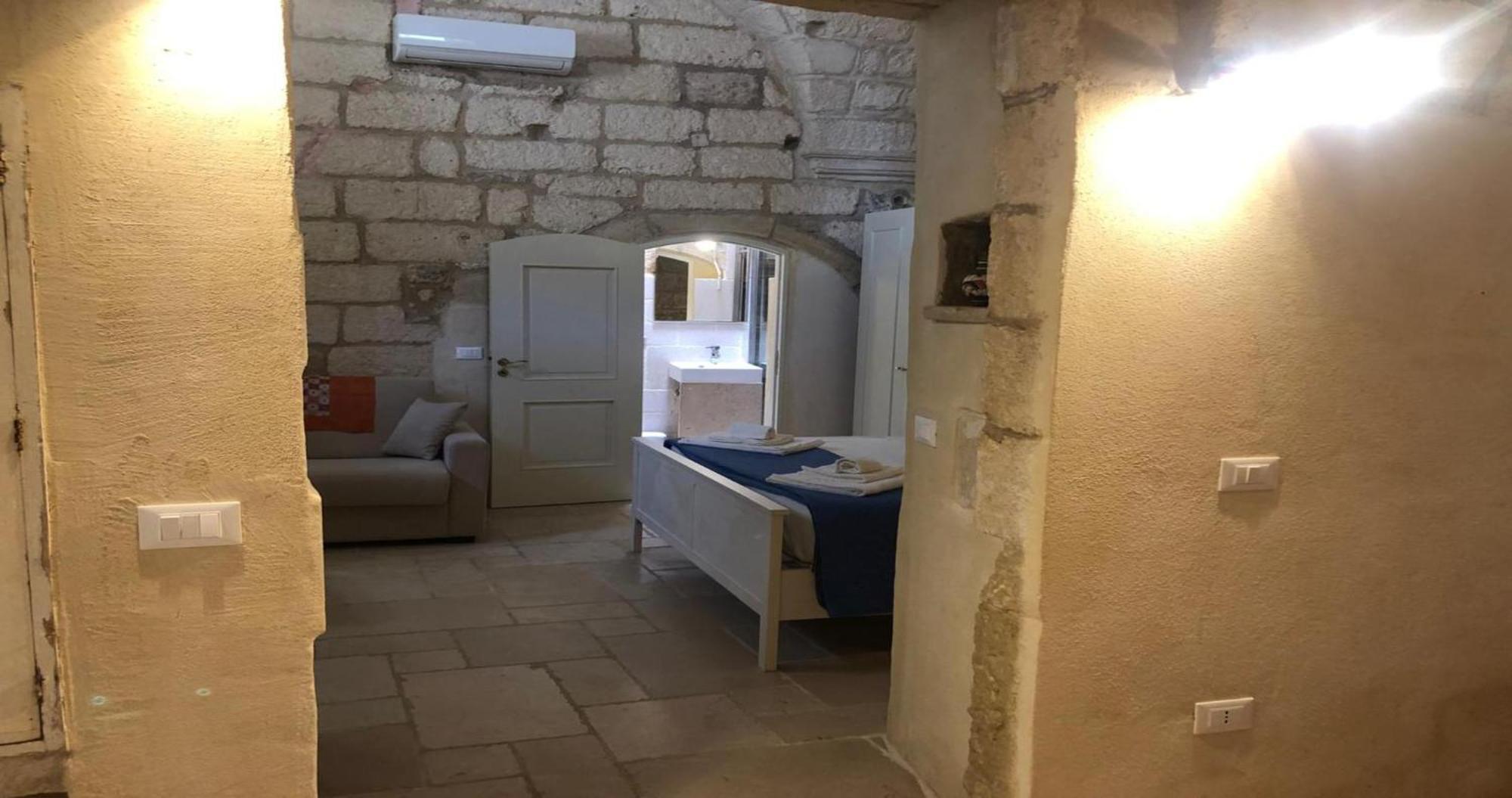Odegos Monolocali Vico Sant'antonio Holiday home Carpignano Salentino